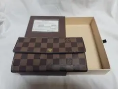 Item thumbnail for item 38d0bd0d-0f93-4fe7-8ccc-df1f07fd481a