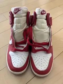 Nike ハイカットスニーカー ホワイト/レッド