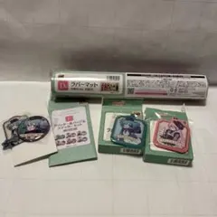 グッスマくじ初音ミク　ラバーマット 缶バッジステッカー ラバーチャームセット