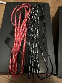 Supreme シューレース 黒 赤 セット