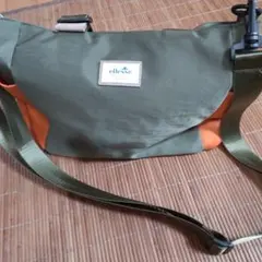 ellesse ショルダー付きトートバッグ カーキ オレンジのサムネイル