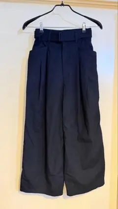 美品 UNIQLO U ベルテッドタックワイドパンツ ベルト付き ブラック