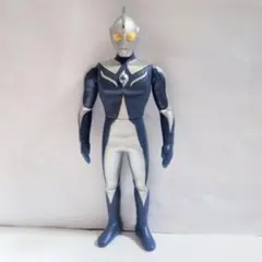 ウルトラヒーローシリーズ31　ウルトラマンコスモス（ルナモード）　2004年版