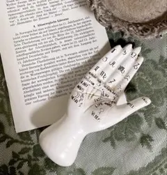 ペーパーウェイト 置物