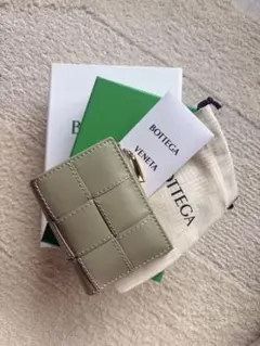 BOTTEGA VENETA 二つ折り財布 カセット トラバーチン - メルカリ