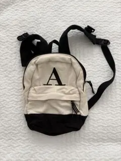 イニシャル キャンバス キッズリュックのサムネイル
