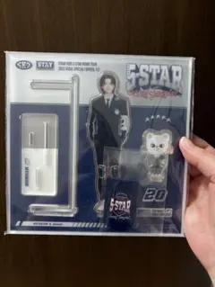 スキズ　straykids ヒョンジン　アクスタ