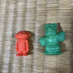 ゲゲゲの鬼太郎　消しゴムフィギュア 2体セット ざしきわらし　赤　天邪鬼　緑