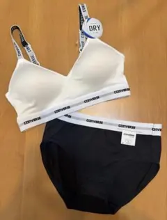 【下着2点セット⭐︎converse⭐︎Ｌ⭐︎スポーツブラ⭐︎】白黒