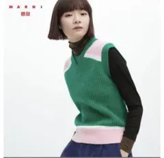 UNIQLOandMARNI ポップコーンニットＶネックベスト