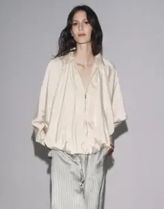 新品 ZARA アイボリー バルーンスリーブ ジャケット ジャンパー ブルゾン