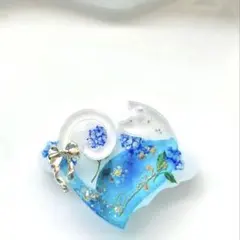 【再販△】レジン　ヘアゴム　ブローチ　リボンと猫ちゃん　ネイビーブルー◡̈♥︎ 再販△】レジン ヘアゴム ブローチ リボンと猫ちゃん ネイビーブルー