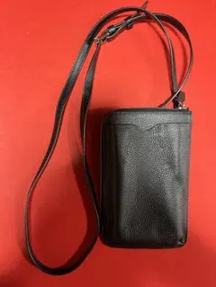レザー製黒スマホショルダーバッグ