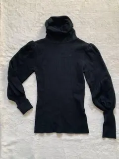 ブラック ハイネック パフスリーブ ニット