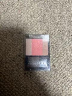 RIMMEL パウダーチーク 002 ピンク系のサムネイル