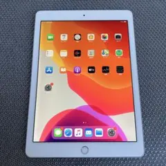 1060 極美品新品級☆電池ほぼ新品☆iPad5第5世代32GB SIMフリー