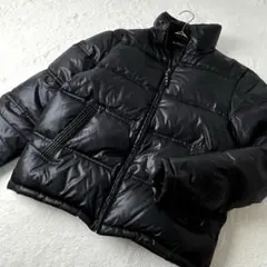 ダウンジャケット　テロテロ　高級感　ジップアップ