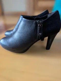Pitti 黒　レザーブーティのサムネイル