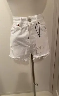 【未着用】ZARA デニム ショートパンツ ダメージ 白
