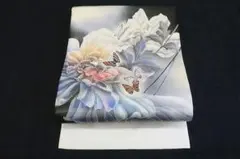 未使用品 名古屋帯 シルバーホワイト 花文 アゲハ蝶 長さ3m58cm お洒落