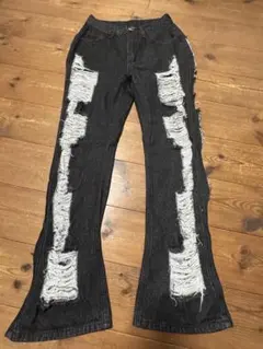 ダメージ加工 ブラック ブーツカットデニム