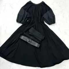 【極美品】MONCLER マキシ丈 ロング ワンピース ベルト3種類 ブラックMのサムネイル