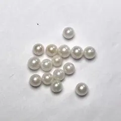 Z928 ベビーあこや真珠片穴4.0-4.5mm 15個