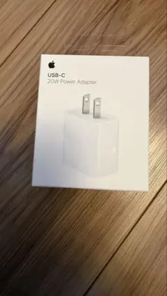 Apple純正　20W USB-C Power Adapter ①