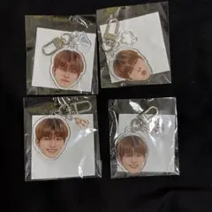 TREASURE アサヒ 顔アクキー