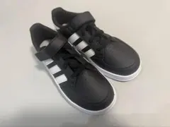 adidas スニーカー　キッズ　21cm 極美品！アディダス　白黒のサムネイル
