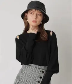 【新品未使用品】アプワイザーリッシェ　オープンショルダー　ニットセーター グレー