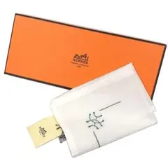 HERMES エルメス ハンカチ 白 刺繍 aq12901のサムネイル