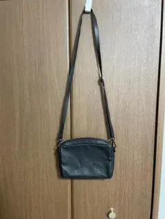 MURA ブラック サコッシュ レザーショルダーバック