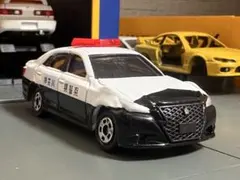 トミカ　トヨタ　クラウン　アスリート　神奈川県　警察　パトカーのサムネイル