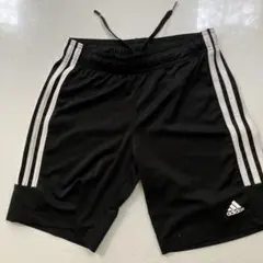 adidas ハーフパンツ 150 黒