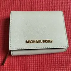 美品MICHAEL KORS 二つ折り財布 ホワイトのサムネイル