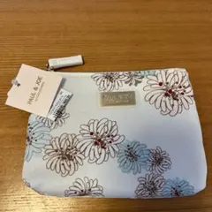 PAUL & JOE 花柄ポーチ