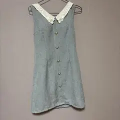 レース襟付き水色ノースリーブドレス