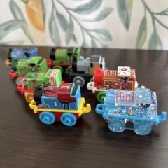 タイムセール❣️トーマスと仲間たち ミニチュアトレインセット 8両
