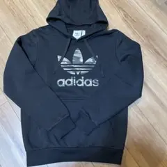 adidas originals トレーナー　s パーカー