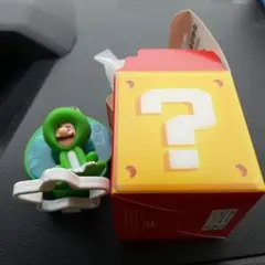 ハッピーセット　スーパーマリオブラザーズムービー　カエルルイージ