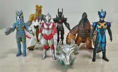 ウルトラマン 怪獣 ソフビ フィギュア 6体セット - メルカリ