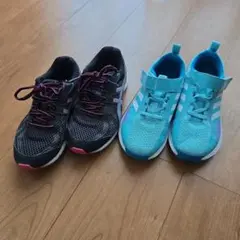 スニーカー　22cm　アシックス　アディダス