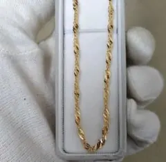 クロス型デザインネックレス