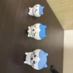 ちいかわ　ハチワレ　ミニフィギュア　3体