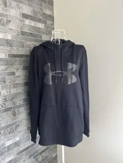 Under Armour ブラック フード付きパーカー スポーツパーカー