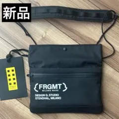 MONCLER FRAGMENT モンクレール フラグメント22AW サコッシュ MONCLER FRAGMENT サコッシュ ショルダーバッグ モンクレール - メルカリ