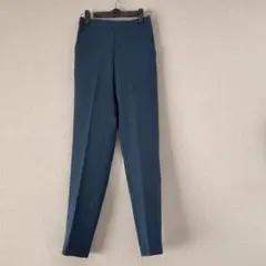 GU ストレッチテーパードパンツ　Sサイズ