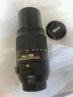 Nikon 55-300 望遠ズームレンズのサムネイル