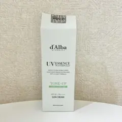 【新品】d'Alba UV Essence Waterfull+ トーンアップ